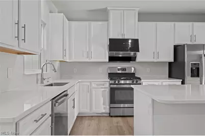 1377 Chateau Place, Avon, OH 44011 - Photo 8