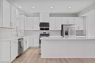 1377 Chateau Pl, Avon, OH 44011 - Photo 10