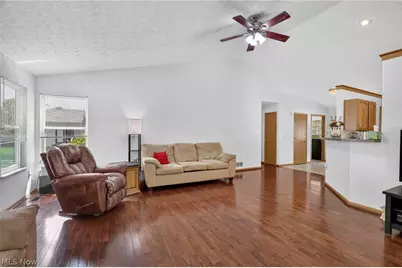 8353 Almond Park Drive, Blacklick, OH 43004 - Photo 10