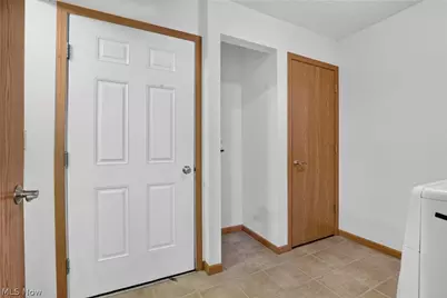 8353 Almond Park Drive, Blacklick, OH 43004 - Photo 38