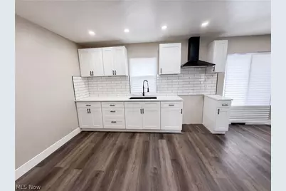 2821 E 127th Street, Loveland, OH 44120 - Photo 2