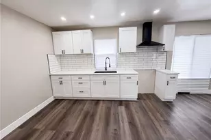 2821 E 127th St, Loveland, OH 44120 - Photo 2