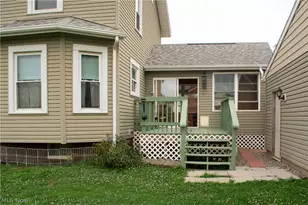 602 S Mill St, Louisville, OH 44641 - Photo 2