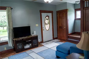 602 S Mill St, Louisville, OH 44641 - Photo 8