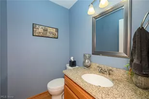 3176 Carie Hill Cir NW, Massillon, OH 44646 - Photo 12