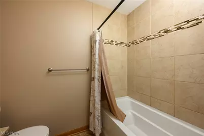 3176 Carie Hill Circle NW, Massillon, OH 44646 - Photo 22