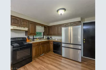 12073 Lockage Road NW, Canal Fulton, OH 44614 - Photo 10