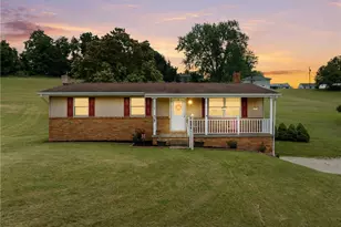 78 Quaker St, Smithfield, OH 43948 - Photo 2