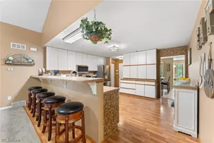 224 Misty Woods Ct, Struthers, OH 44471 - Photo 8