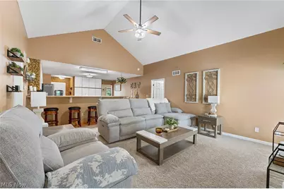 224 Misty Woods Court, Struthers, OH 44471 - Photo 10