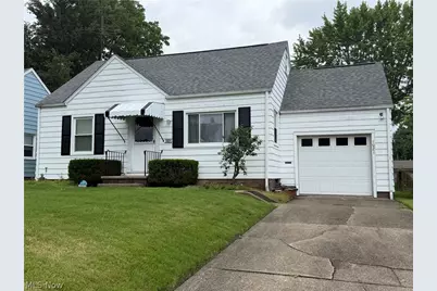 1021 W College Road, Alliance, OH 44601 - Photo 1