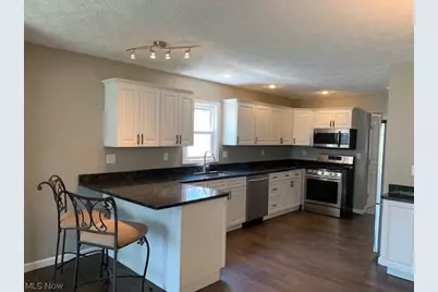 370 E 309th Street, Willowick, OH 44095 - Photo 4