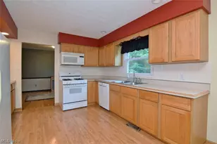 134 Forestwood Dr, Northfield Center, OH 44067 - Photo 12