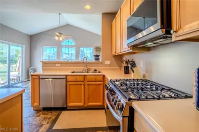 5409 Fountain Circle, North Ridgeville, OH 44039 - Photo 24
