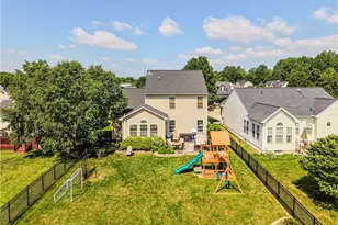 5409 Fountain Cir, North Ridgeville, OH 44039 - Photo 6