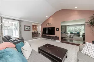 4511 Ranchwood Rd, Akron, OH 44333 - Photo 12