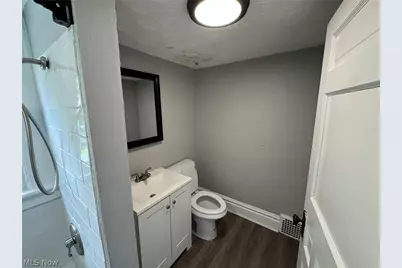 674-676 Carlysle Street, Akron, OH 44310 - Photo 18