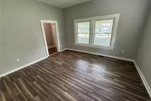 674-676 Carlysle St, Akron, OH 44310 - Photo 2