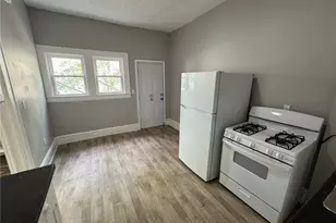 674-676 Carlysle St, Akron, OH 44310 - Photo 10