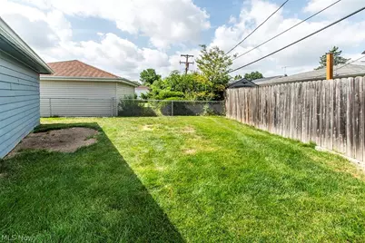 19155 Davinwood Drive, Loveland, OH 44135 - Photo 6
