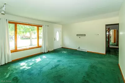 19155 Davinwood Drive, Loveland, OH 44135 - Photo 8