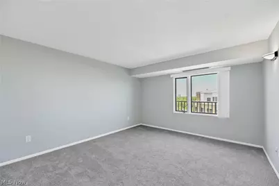 12500 Edgewater Drive #1206, Oakwood, OH 44107 - Photo 14