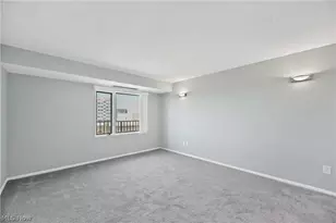 12500 Edgewater Dr, Oakwood, OH 44107 - Photo 16