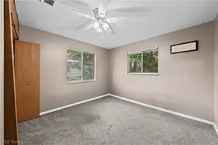 1235 Roslyn Ave, Akron, OH 44320 - Photo 24