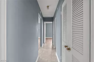 1235 Roslyn Ave, Akron, OH 44320 - Photo 14