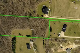 2053 Gard Ln, Mount Perry, OH 43762 - Photo 4