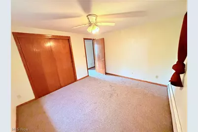 12276 Cleveland Avenue NW, Uniontown, OH 44685 - Photo 14