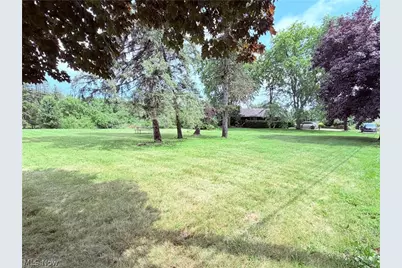 12276 Cleveland Avenue NW, Uniontown, OH 44685 - Photo 6