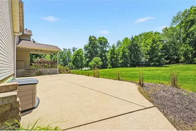 6638 Forestwood Street NW, Canton, OH 44718 - Photo 38