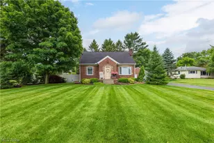 984 Cleveland Ave, Amherst, OH 44001 - Photo 4