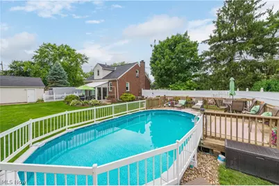 984 Cleveland Avenue, Amherst, OH 44001 - Photo 40