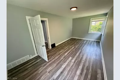 1305 Curtis Street, Akron, OH 44301 - Photo 10
