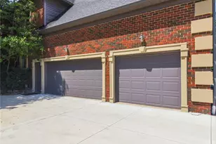 6274 Bertram Ave NW, Canton, OH 44718 - Photo 4
