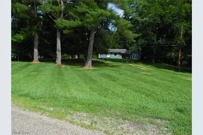 987 Hocking Road, Little Hocking, OH 45742 - Photo 2