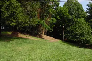 987 Hocking Rd, Little Hocking, OH 45742 - Photo 6