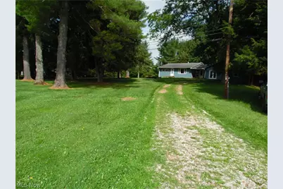 987 Hocking Road, Little Hocking, OH 45742 - Photo 1