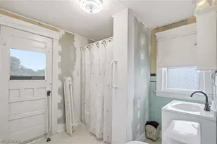 407 Illinois Ave, Lorain, OH 44052 - Photo 24