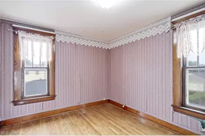 407 Illinois Avenue, Lorain, OH 44052 - Photo 22