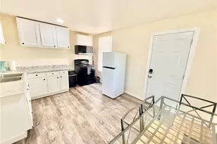 1235 Sinclair Ave, Steubenville, OH 43952 - Photo 8