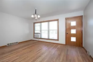 12811 Triskett Rd, Loveland, OH 44111 - Photo 2