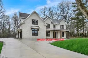 690 Club Dr W, Aurora, OH 44202 - Photo 1