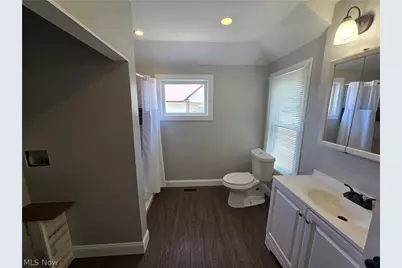 132 E Main Street, South Amherst, OH 44001 - Photo 22