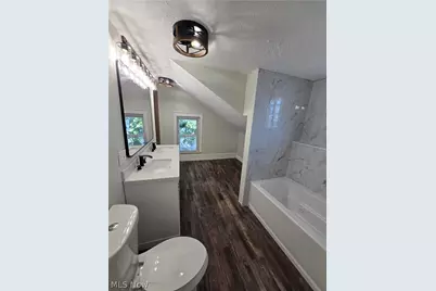 132 E Main Street, South Amherst, OH 44001 - Photo 34