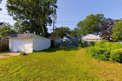 13726 Leroy Avenue, Loveland, OH 44135 - Photo 4