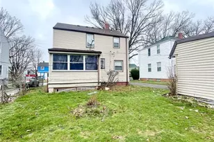 16114 Delrey Ave, Loveland, OH 44128 - Photo 8