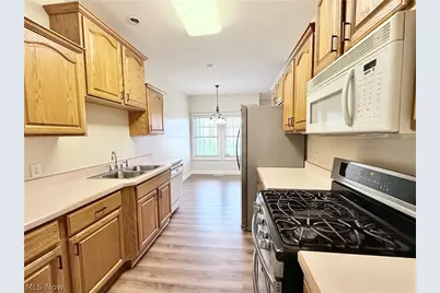603 S Raccoon Road #1, Austintown, OH 44515 - Photo 6